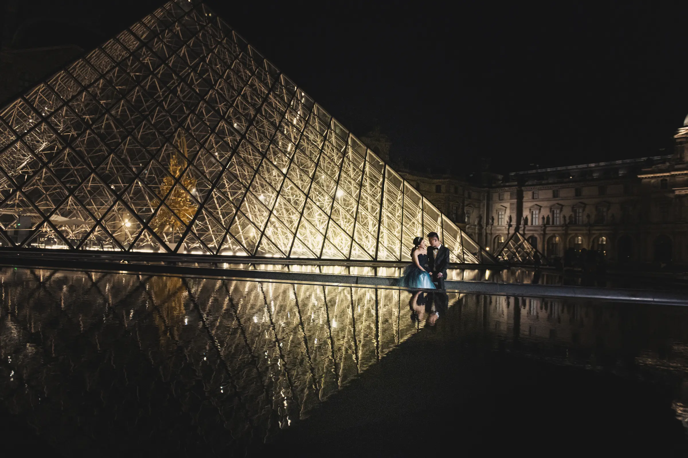 Paris half-day pre-wedding photoshoot by Janis Ratnieks