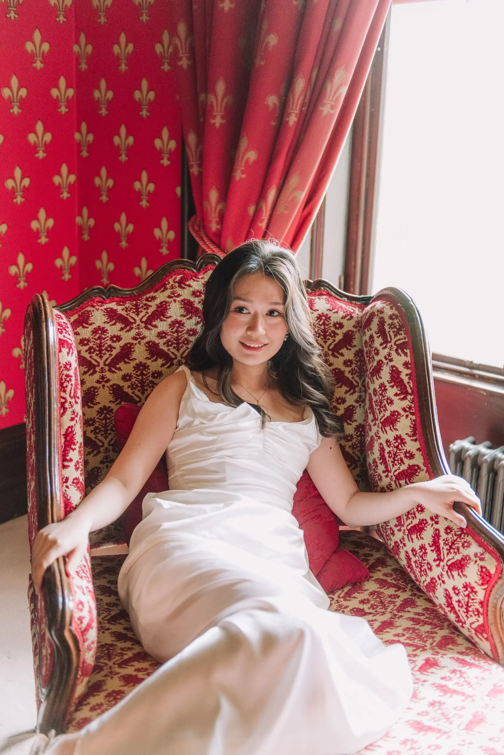 Amy and Derek's Eastnor Castle wedding photographed by Janis Ratnieks