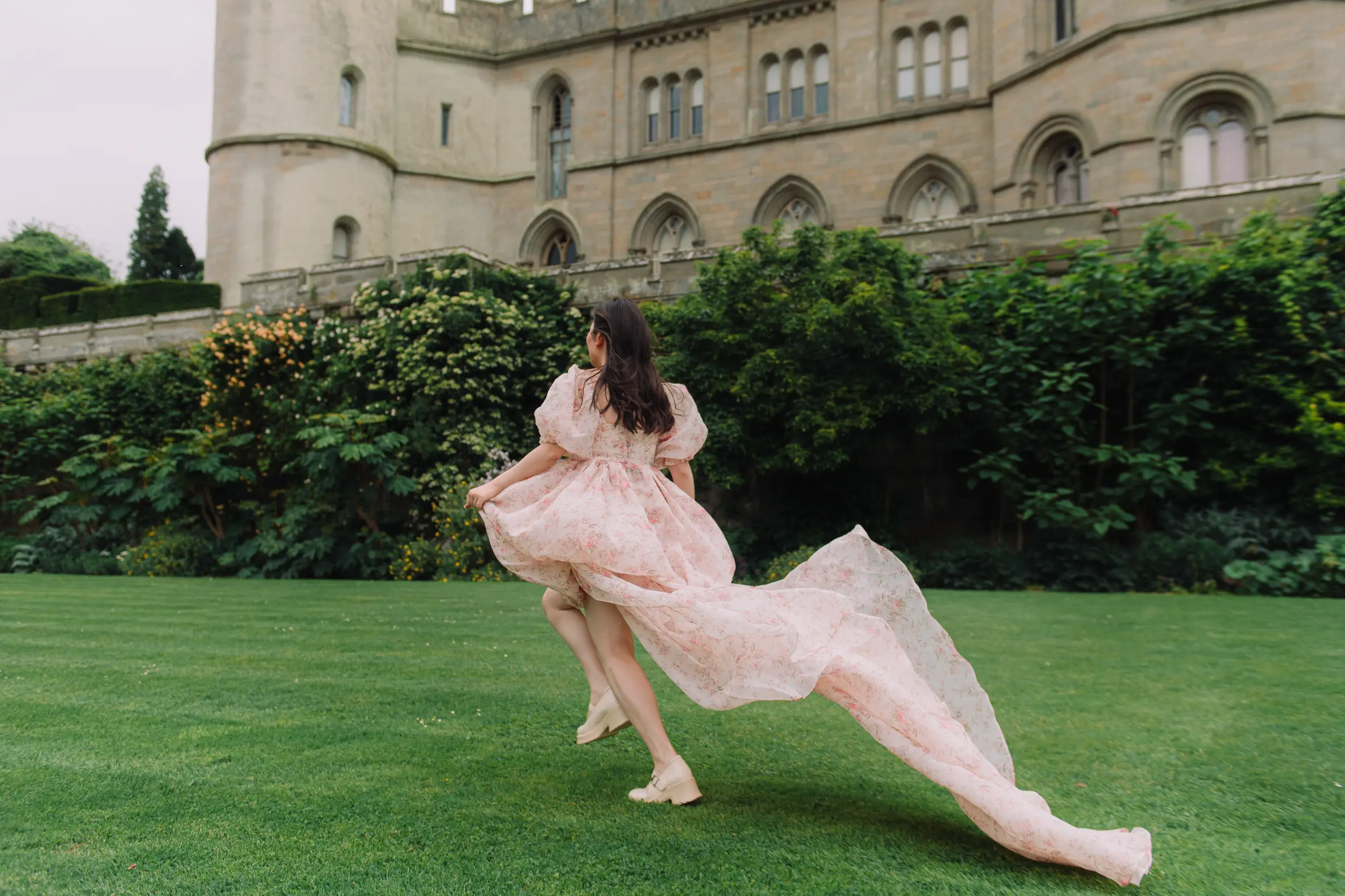 Amy and Derek's Eastnor Castle wedding photographed by Janis Ratnieks