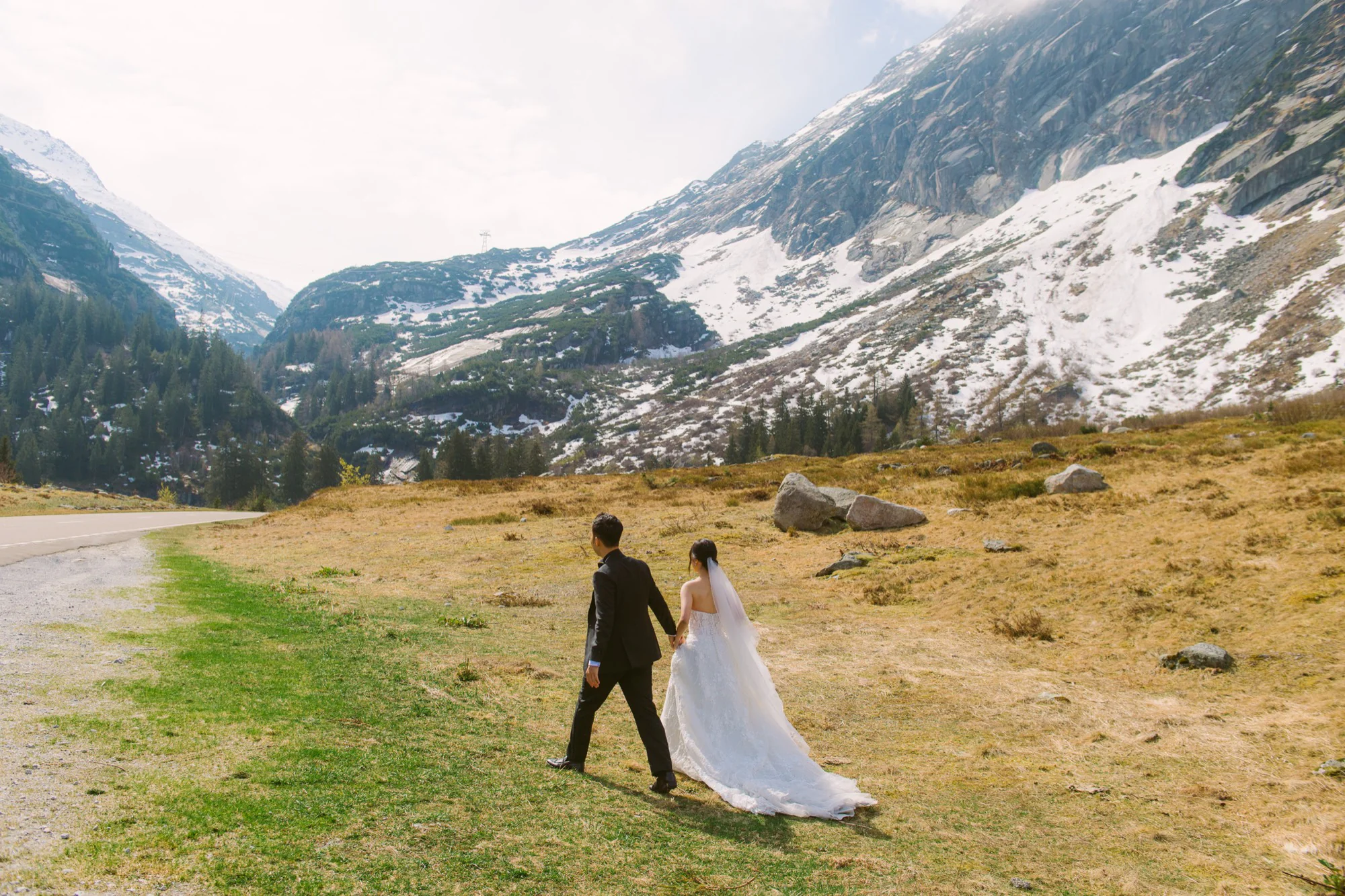 Swiss Alps pre-wedding session, photograph 38