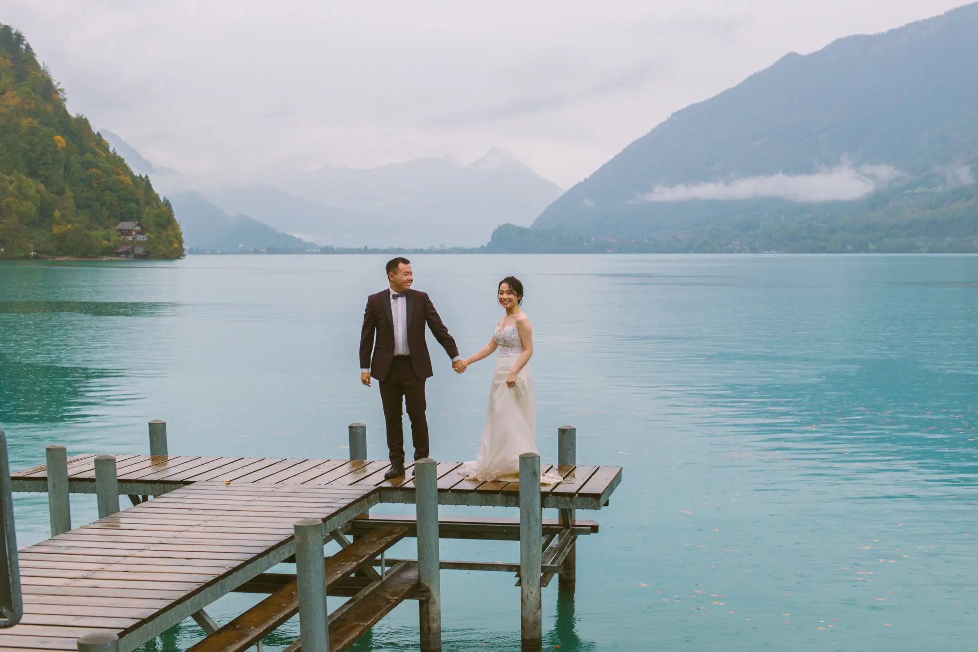 Switzerland pre-wedding photography: Crash landing on you inspiration
