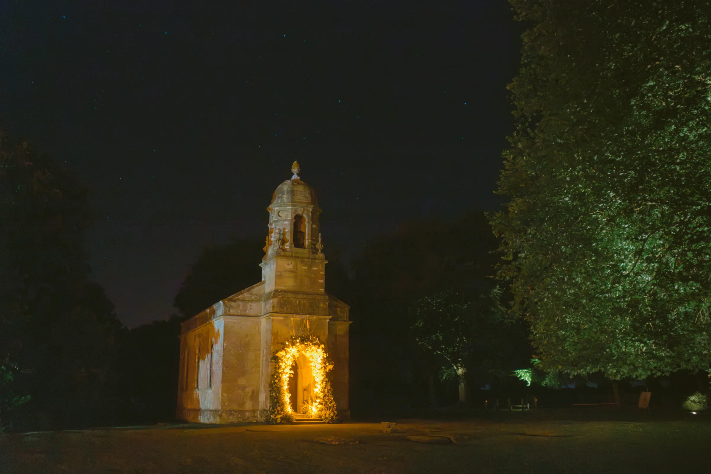 Real wedding at Babington House in Somerset, photograph 27 by Janis Ratnieks