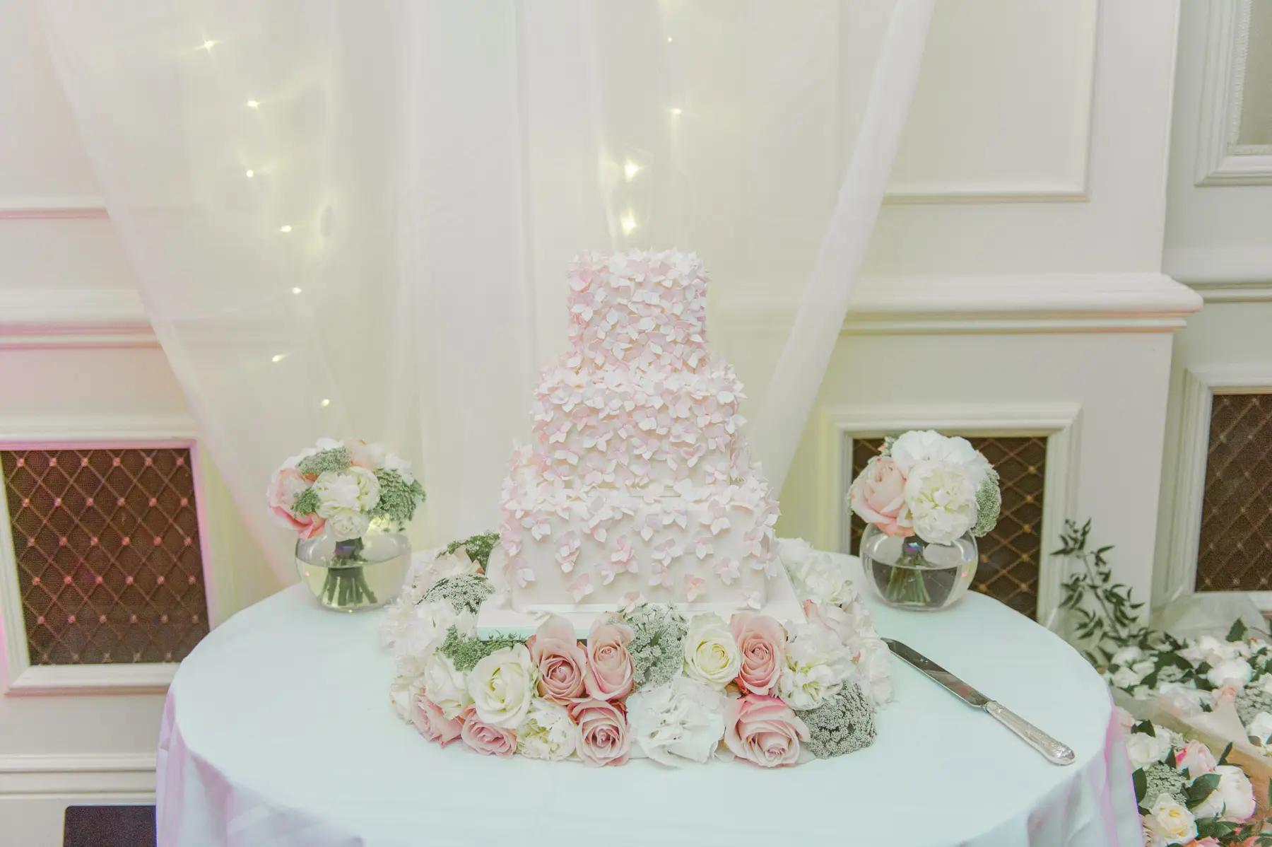 Clare and Hung’s Four Seasons Hampshire wedding, photograph 132 by Janis Ratnieks