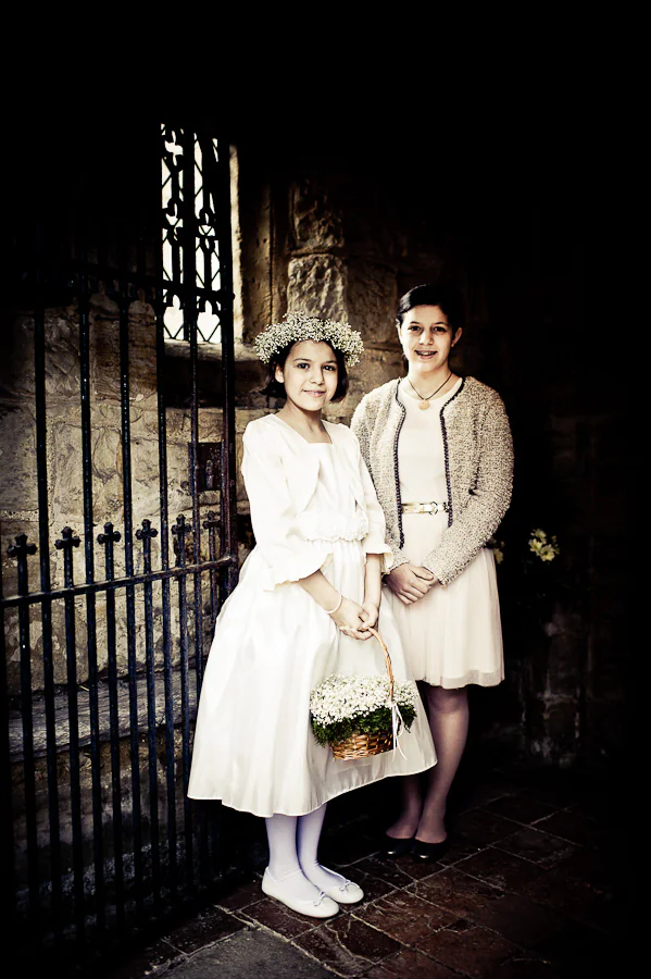 Real wedding at Penshurst Place in Kent, photograph 11 by Janis Ratnieks
