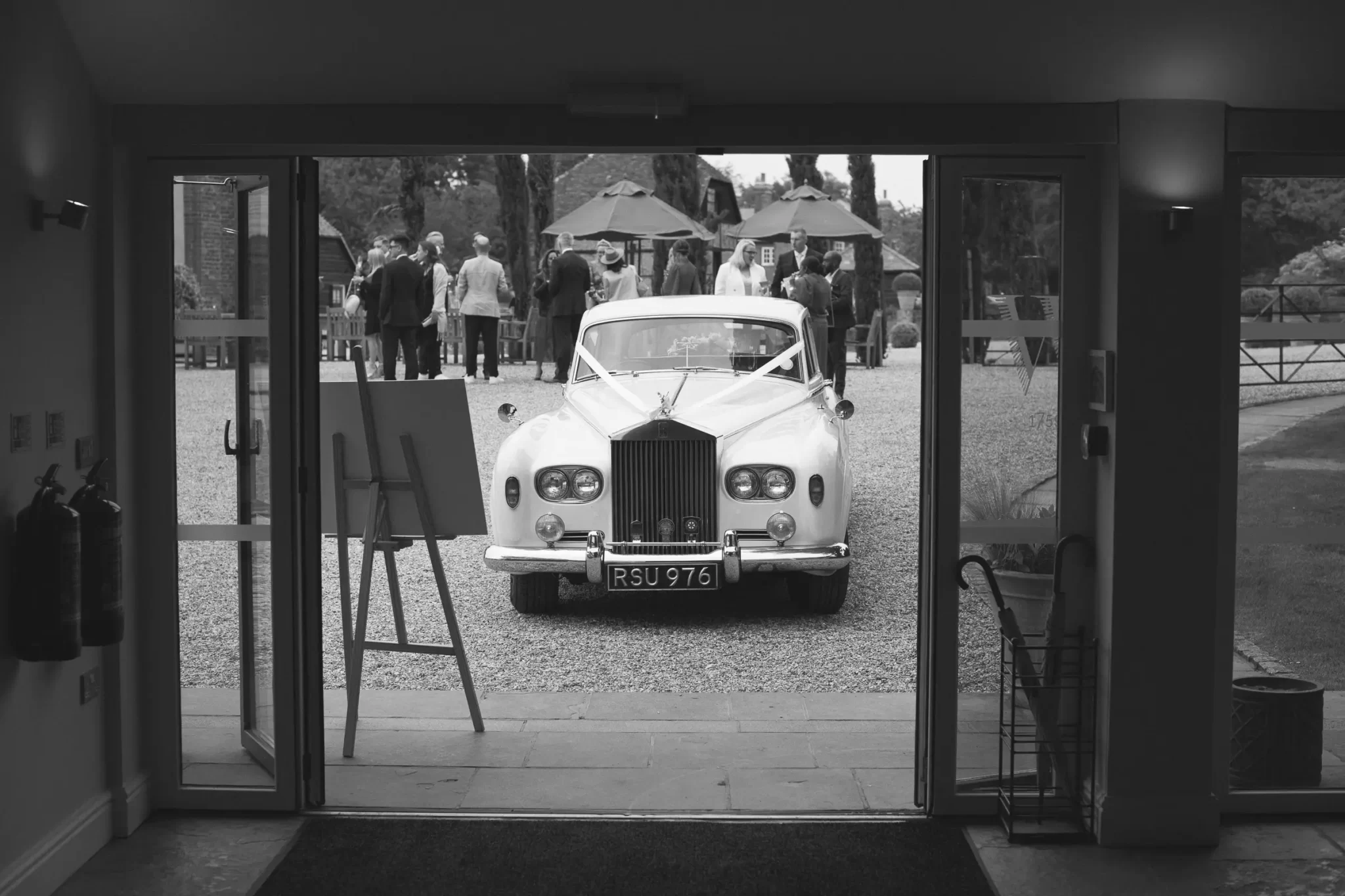 Natalia and Sevan’s wedding at Wasing Park, photograph 41 by Janis Ratnieks
