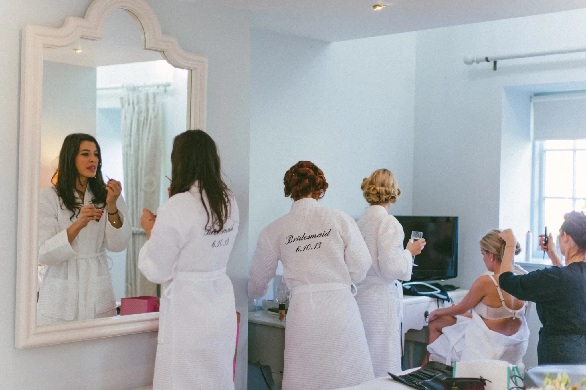 Danny and Shonagh’s Woburn Sculpture Gallery wedding, photograph 19 by Janis Ratnieks