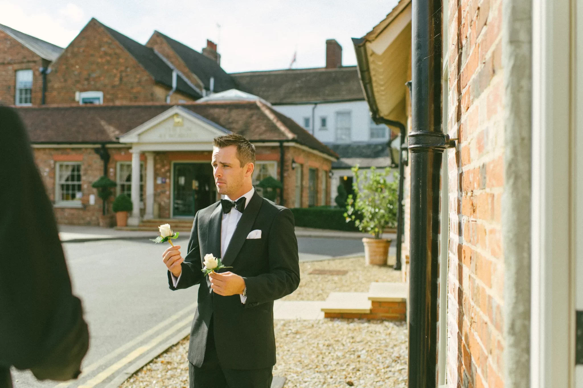 Danny and Shonagh’s Woburn Sculpture Gallery wedding, photograph 32 by Janis Ratnieks