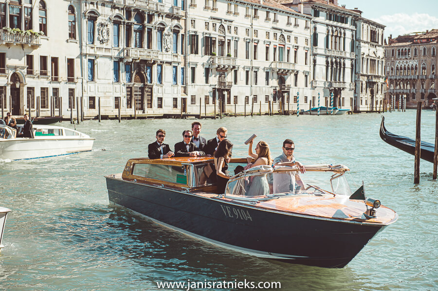 wedding party boat Venice