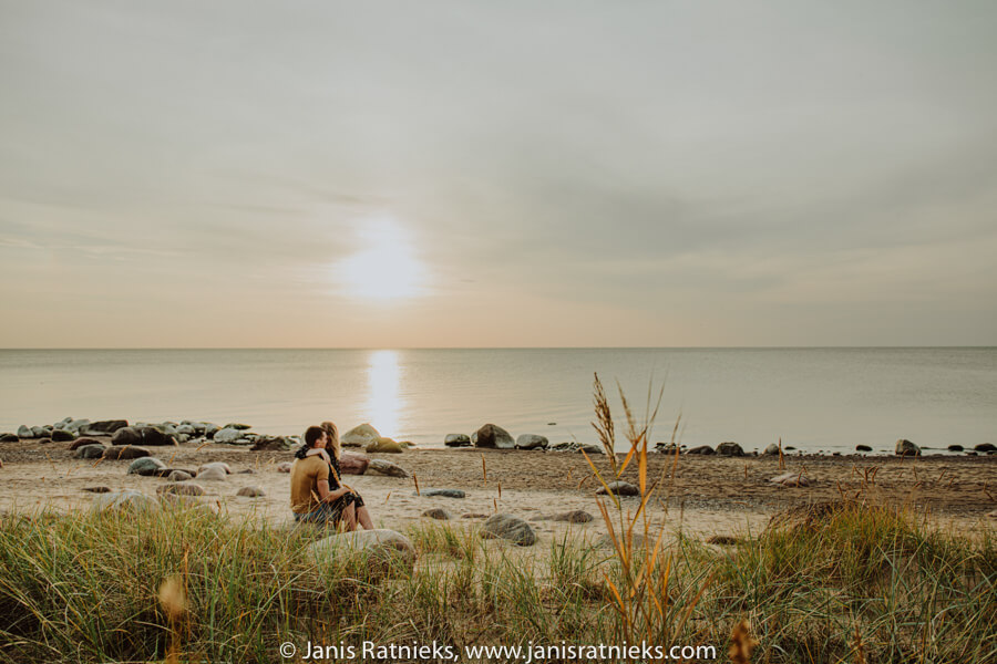 beach prewedding shoot in sunset