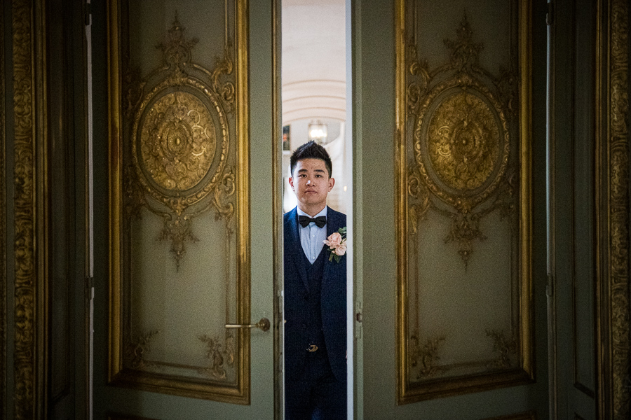 impressive groom photographer