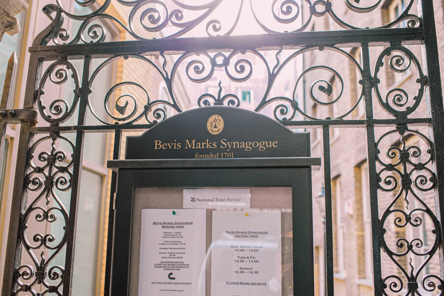 real Bevis Mark Synagogue wedding