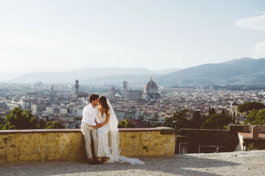 Shot with a 24-70 at f/5.6 - nothing special, just a go to lens for every occasion