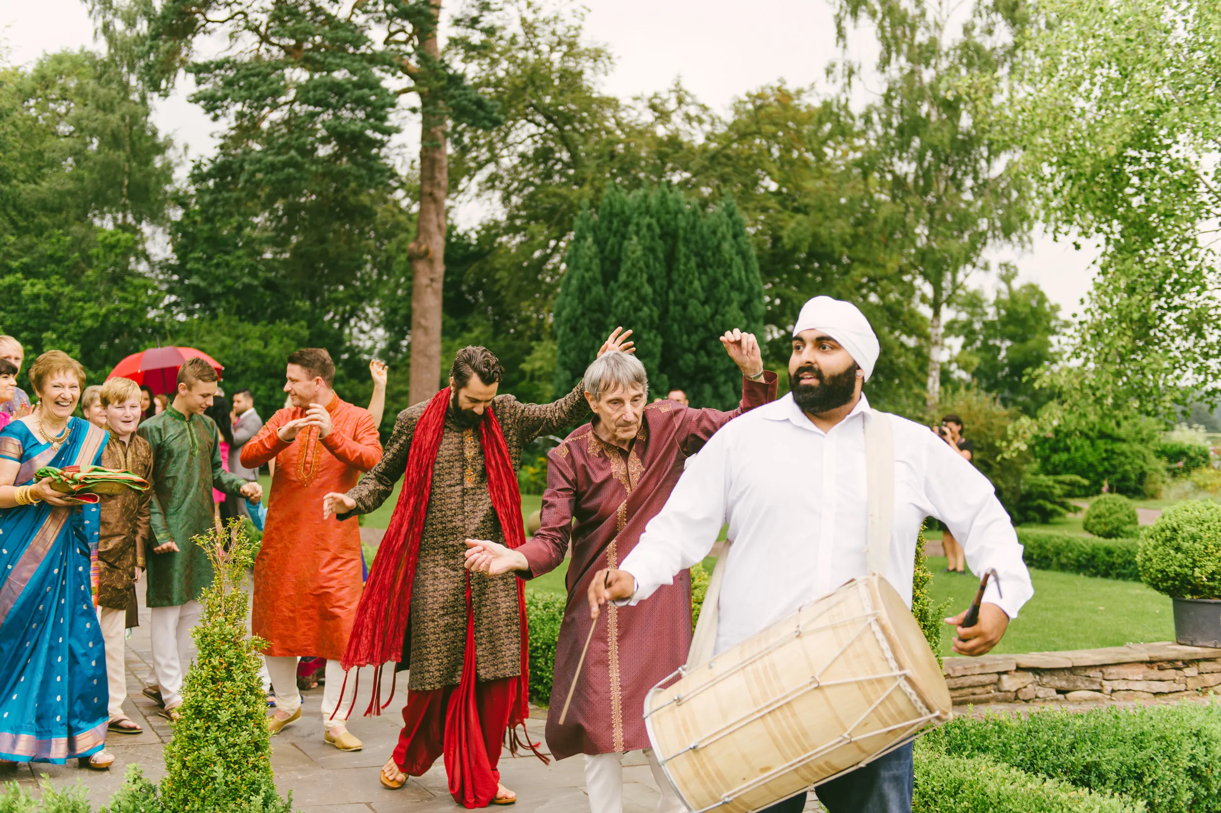Traditional Hindu wedding dance, West Midlands wedding photographer