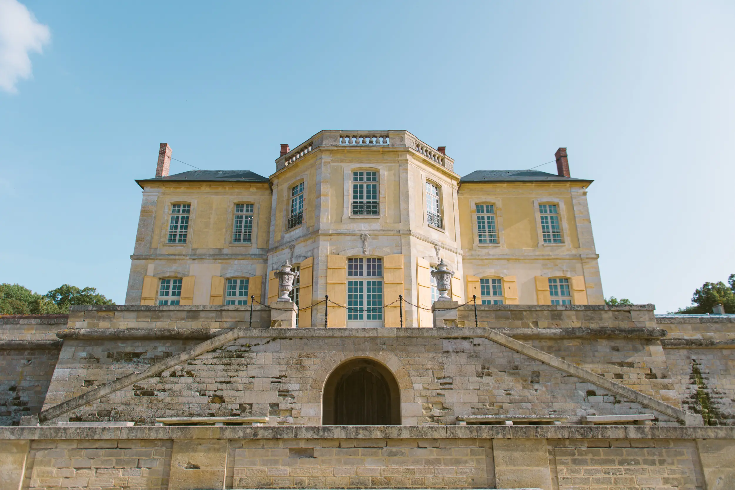 French Château Weddings: Château de Villette Steals the Show!