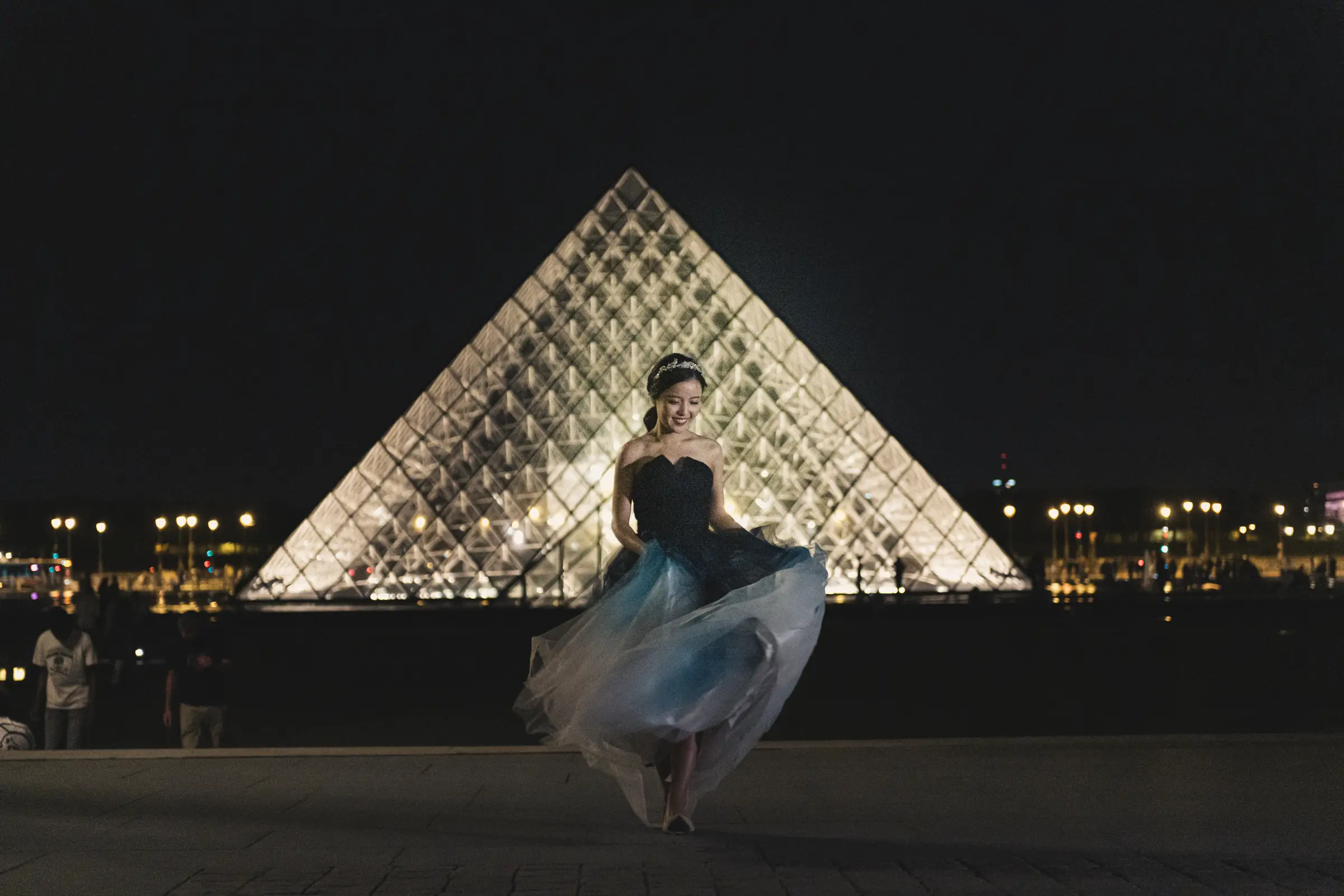 Paris pre-wedding city lights