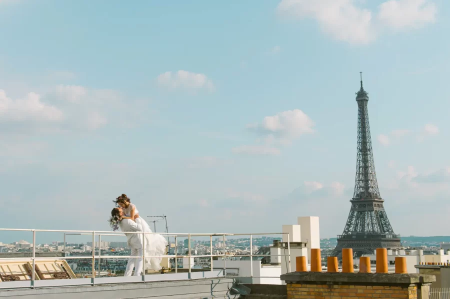 A breathtaking rooftop wedding photoshoot at the Four Seasons George V in Paris