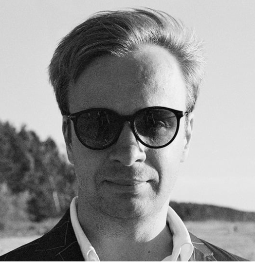 Portrait of Janis Ratnieks, destination wedding photographer for France