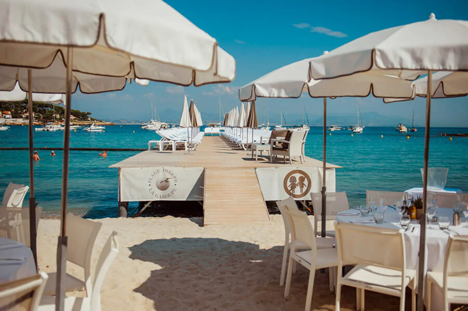 Saint-Tropez harbour and beach-club wedding