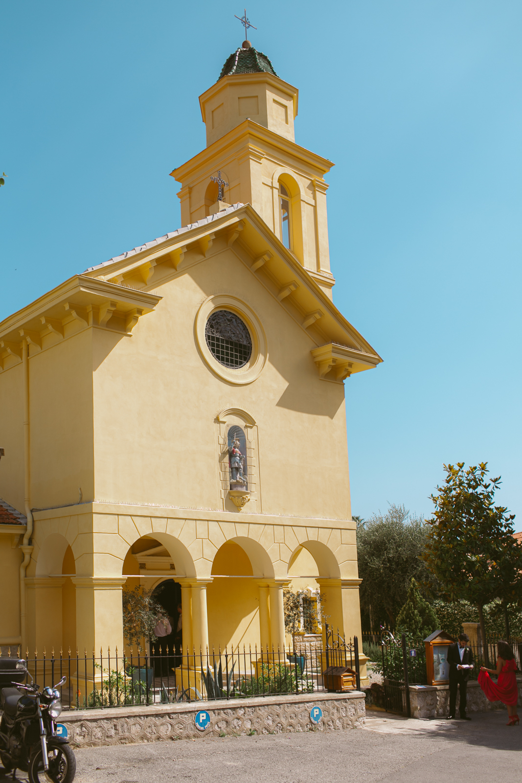 Bride and groom leaving St Michael’s Anglican church in Beaulieu-sur-Mer after their wedding ceremony.