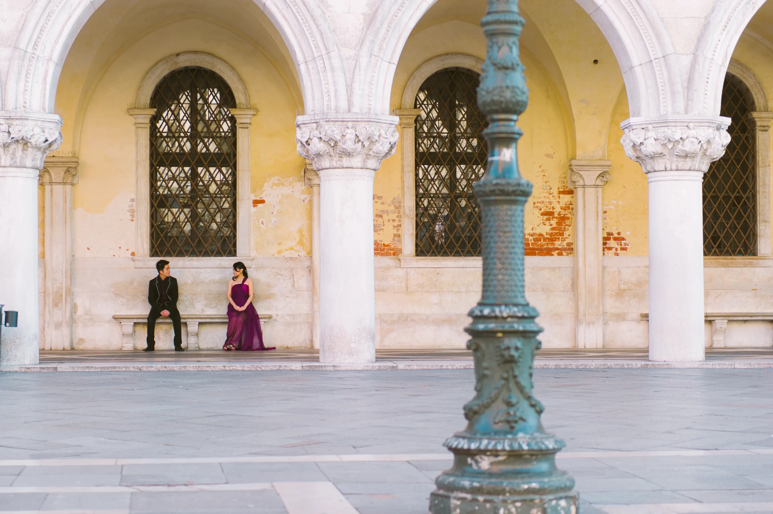 Bride and groom in Piazza San Marco in Venice